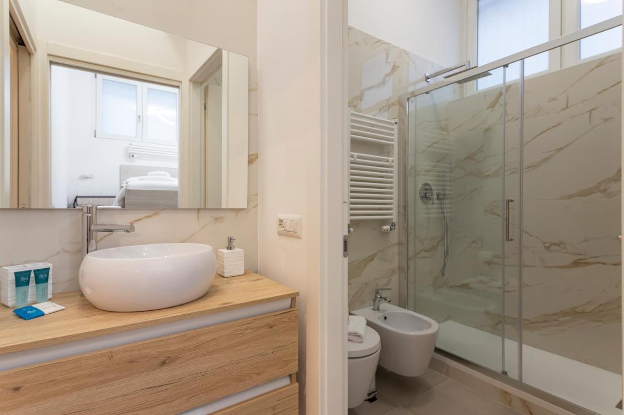I Host Apartment - Val Strona 6 Milano Eksteriør bilde